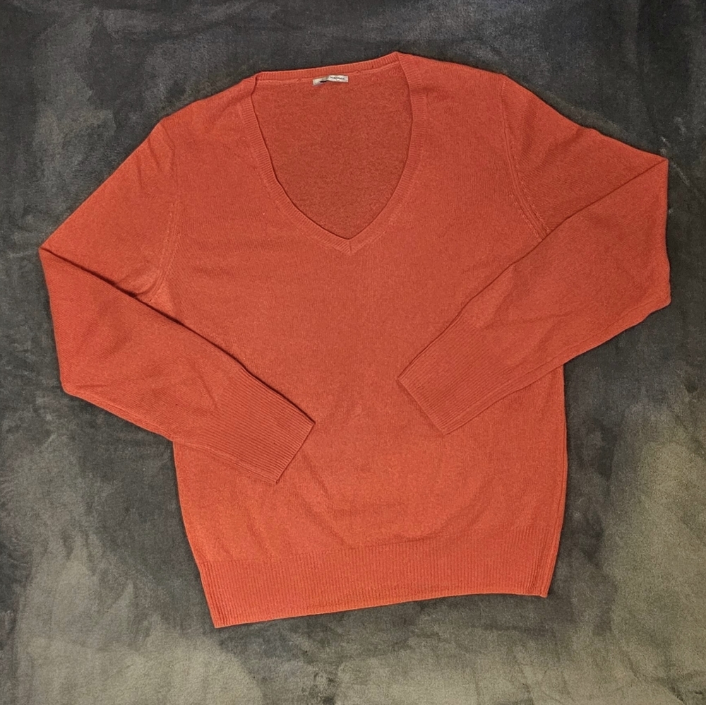 Cashmere sweater